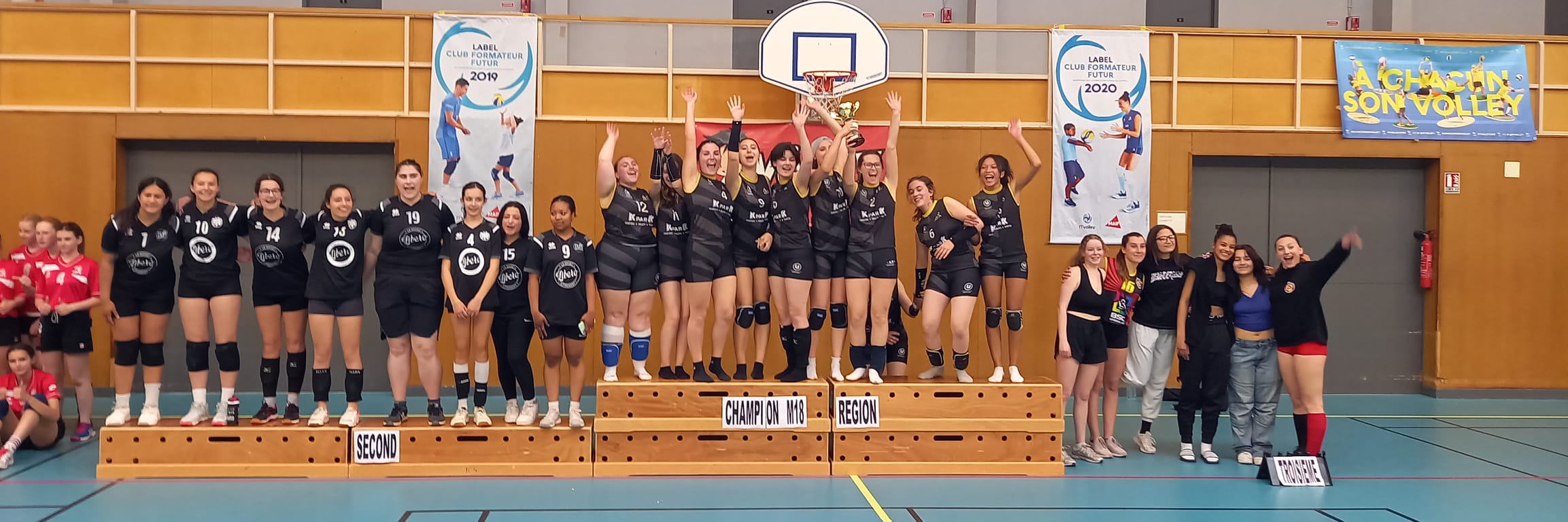 AEVB M21 Féminine REGION